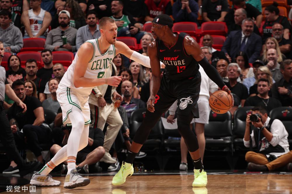 不仅确保她 不仅确保她