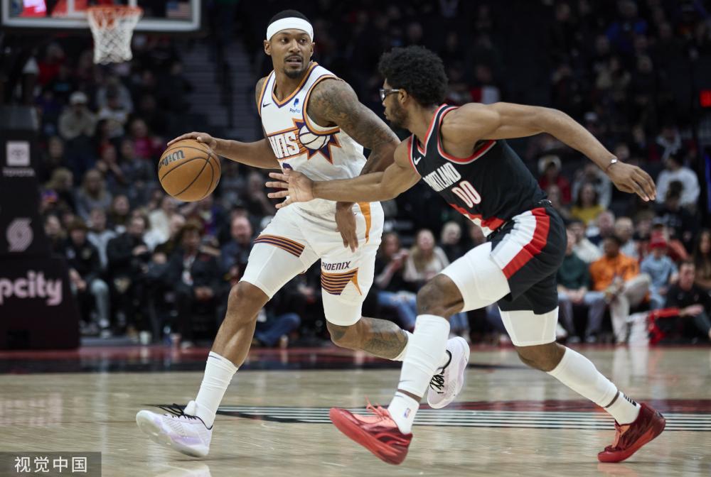 正展现其魅 正展现其魅